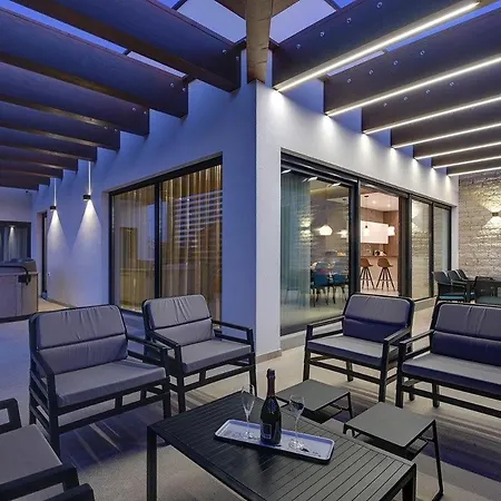 Lena Holiday home Pula
