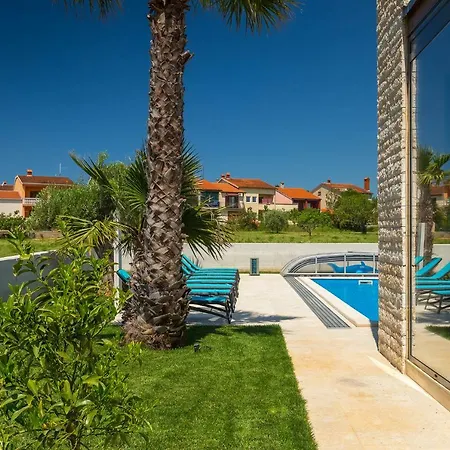 Lena Holiday home *