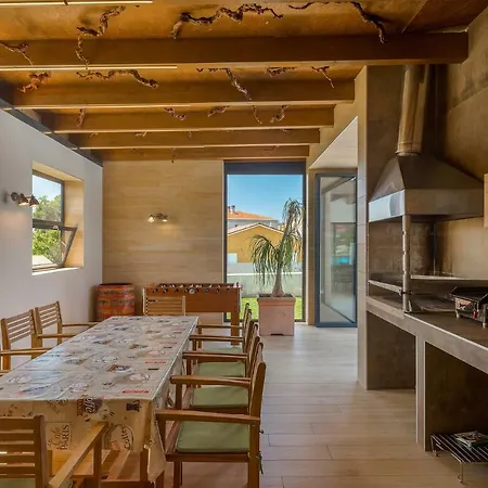 Lena Holiday home *