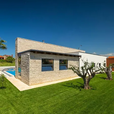 Lena Holiday home *